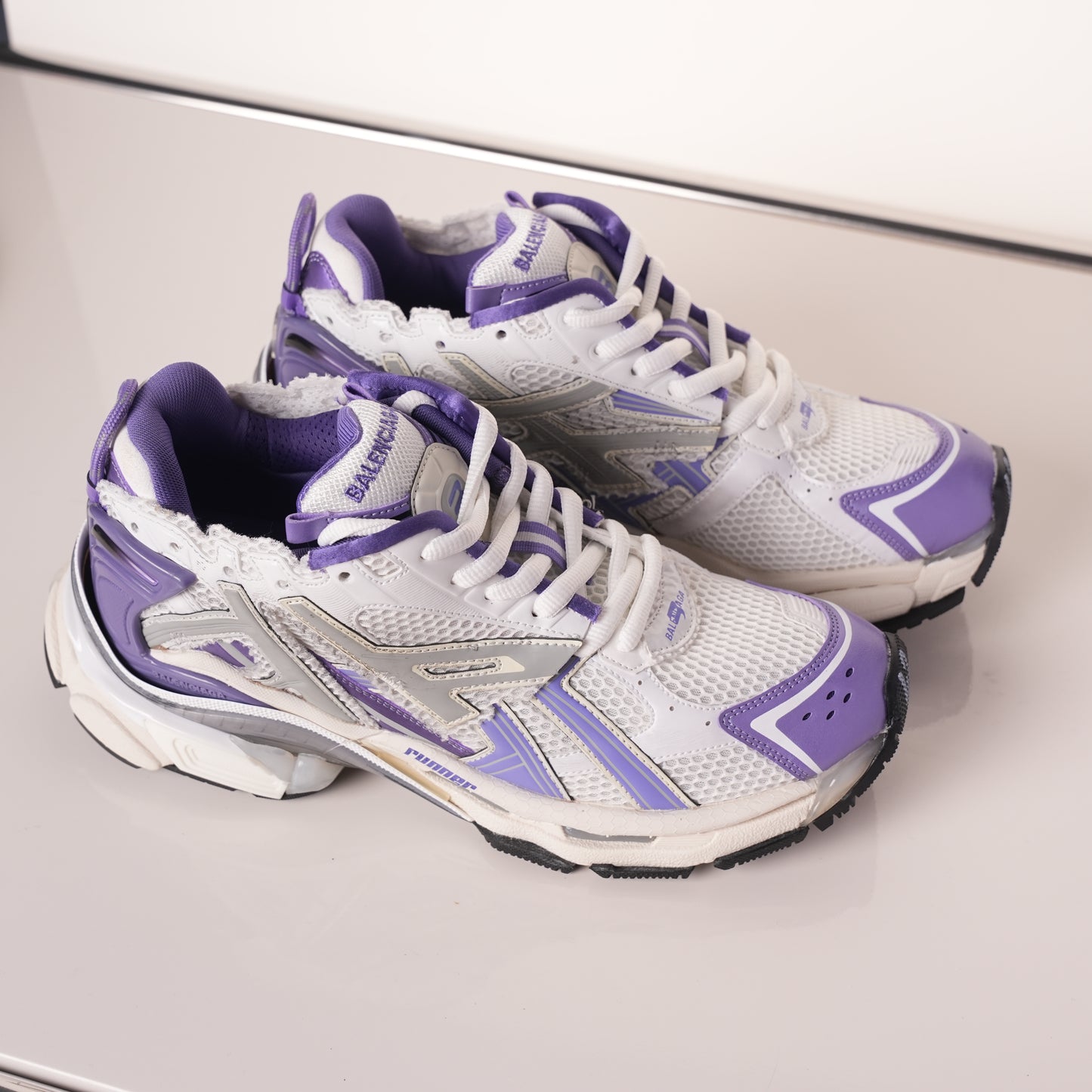 Balenciaga Runner White Purple 677402 W3RB2 5901