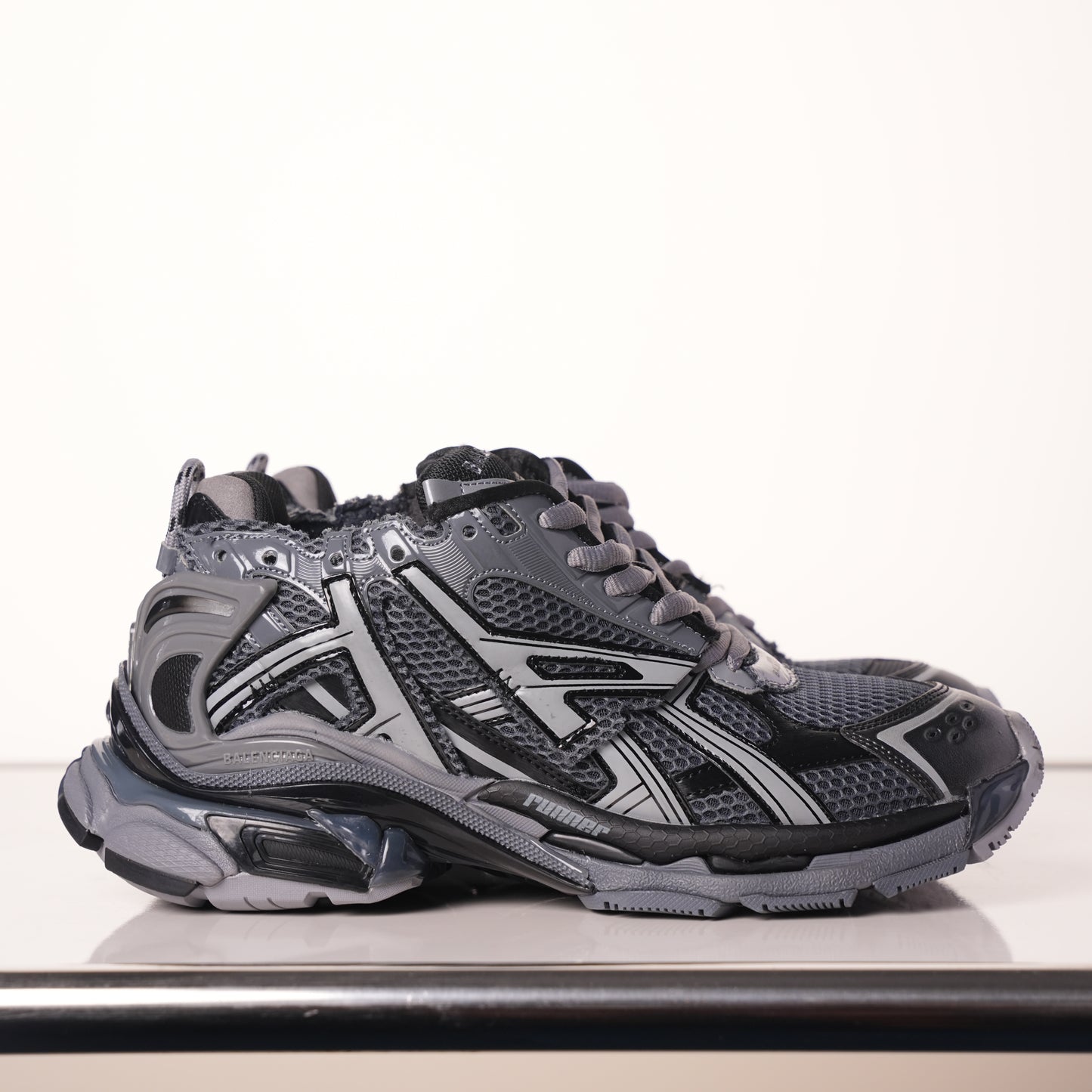 Balenciaga Runner All Black Gray 677402 W3RB2 1515