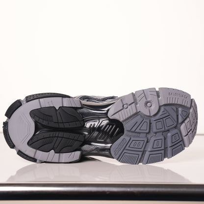 Balenciaga Runner All Black Gray 677402 W3RB2 1515