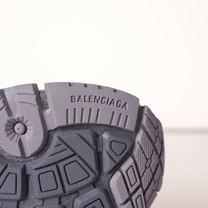 Balenciaga Runner All Black Gray 677402 W3RB2 1515