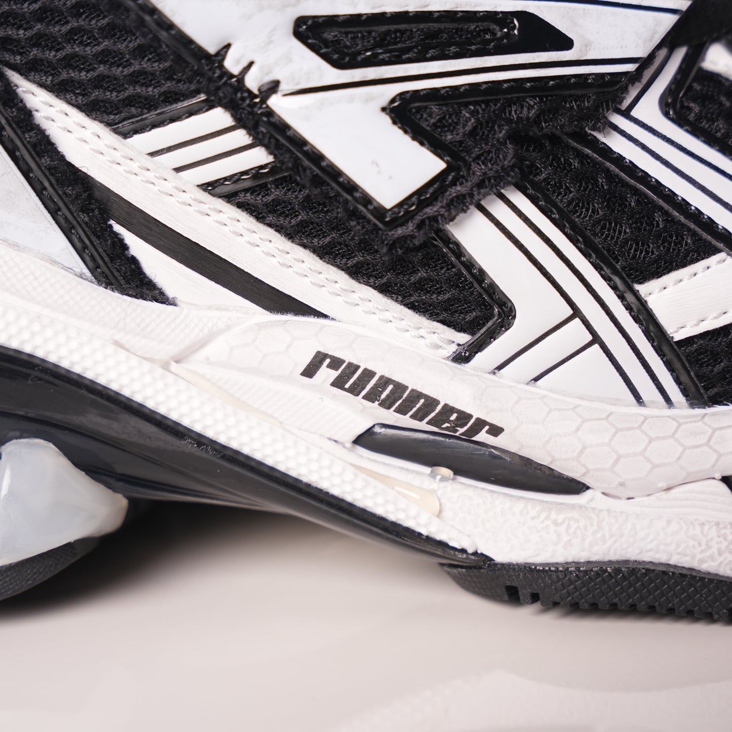 Balenciaga Runner Black and White 853225 WRNLD 9010