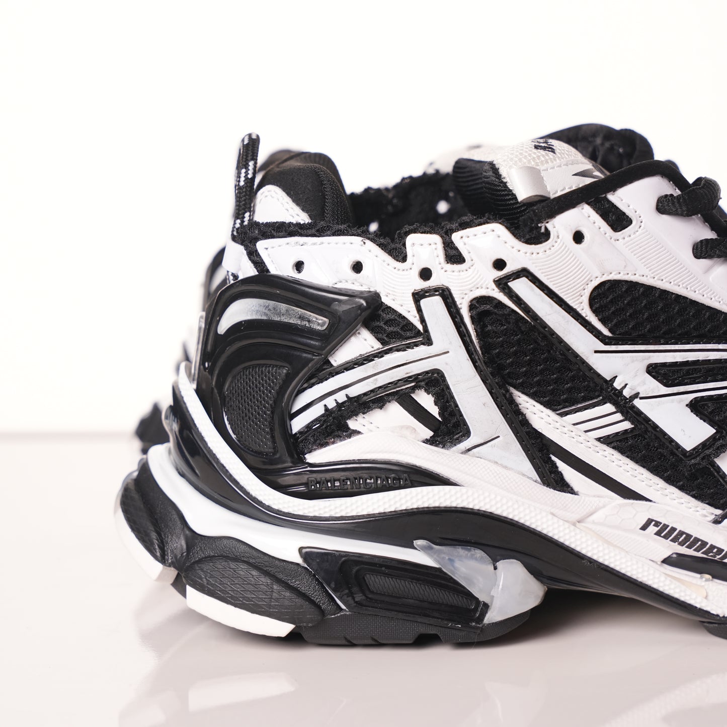 Balenciaga Runner Black and White 853225 WRNLD 9010
