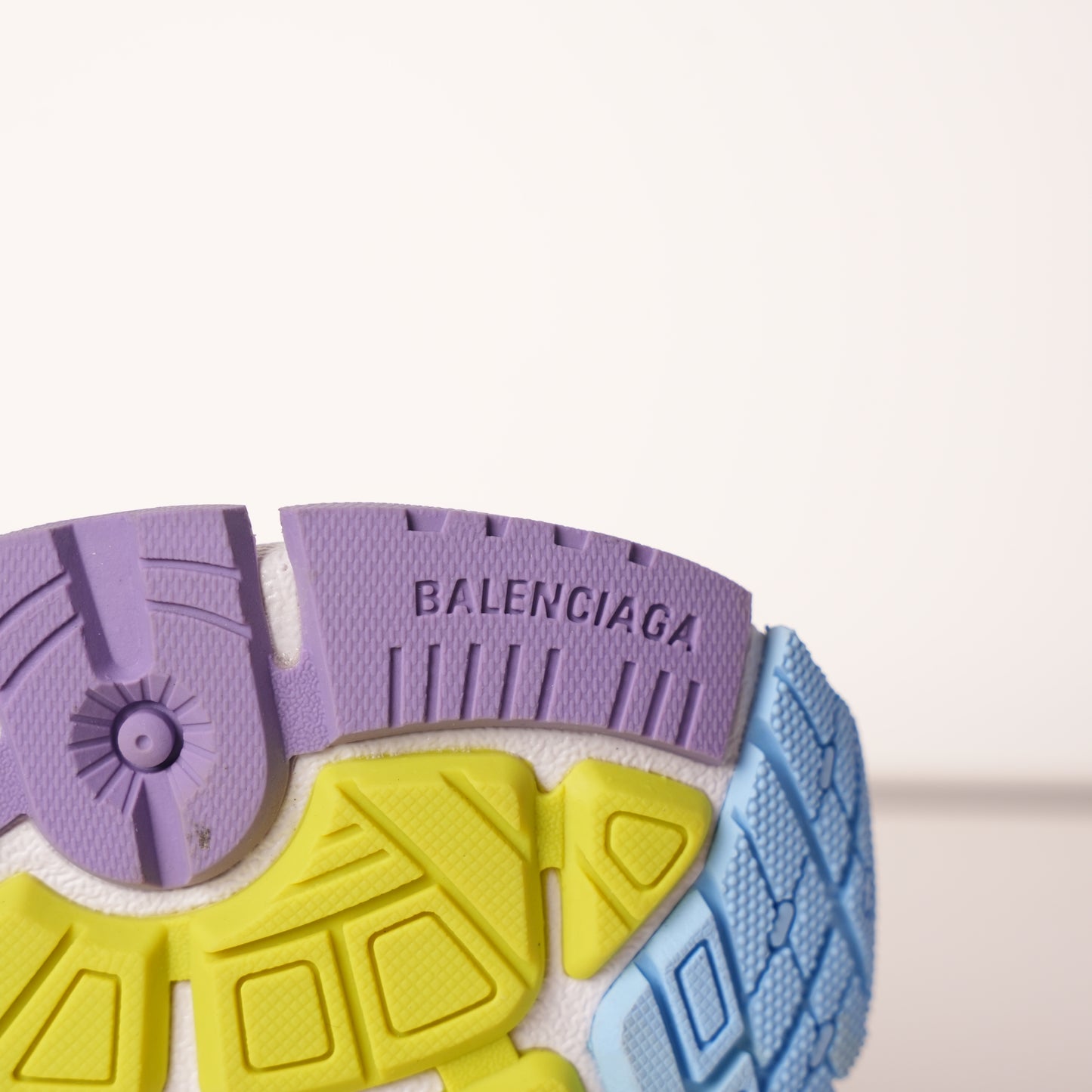 Balenciaga Runner White Yellow Purple 677402 W3RH5 0308
