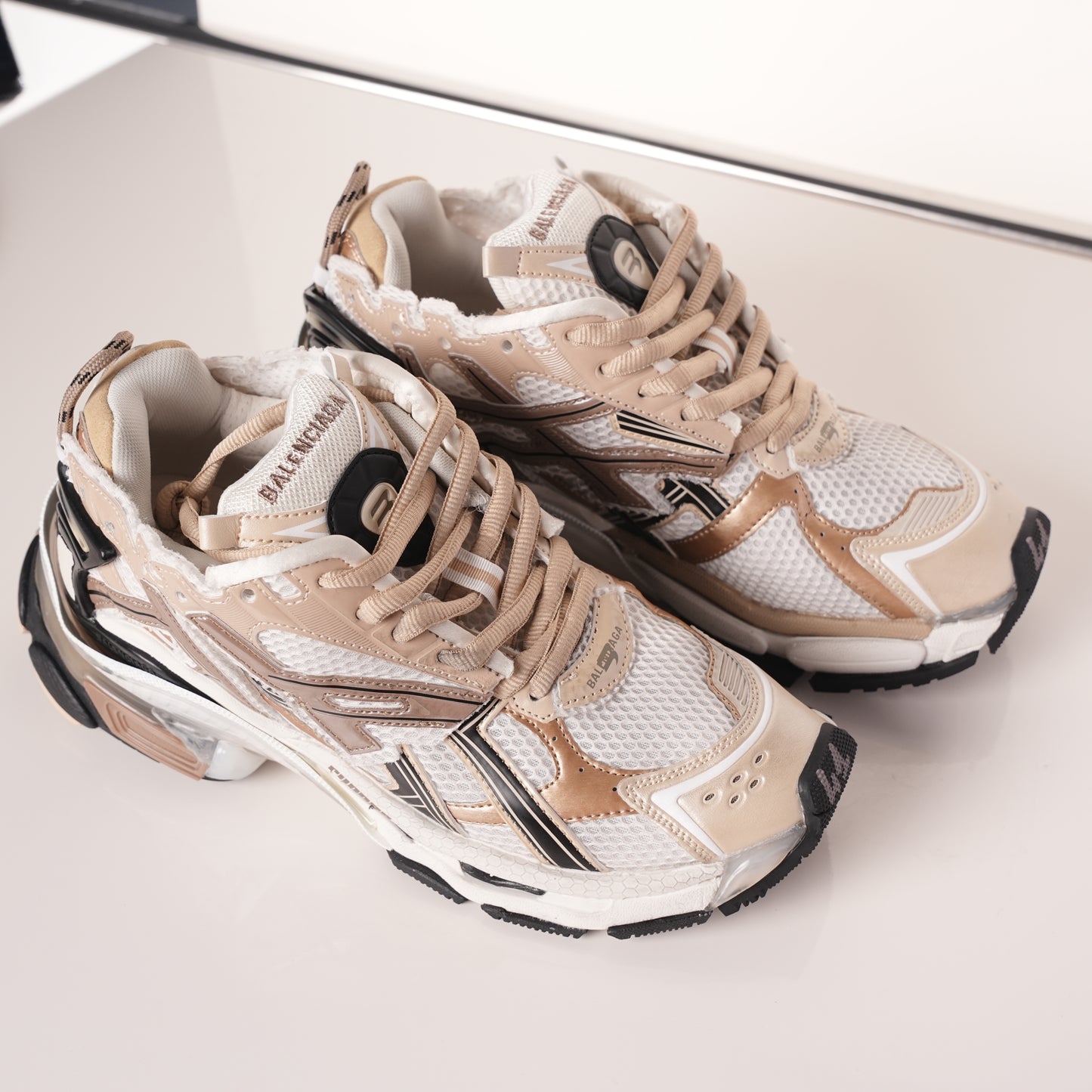 Balenciaga Runner Rice Pla Tinum 677403 W3RB3 9891