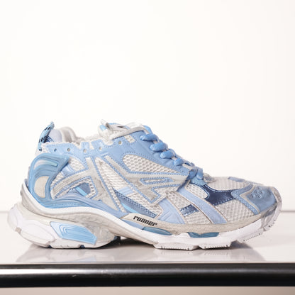 Balenciaga Runner White Light Blue 677402 W3RB2 9744