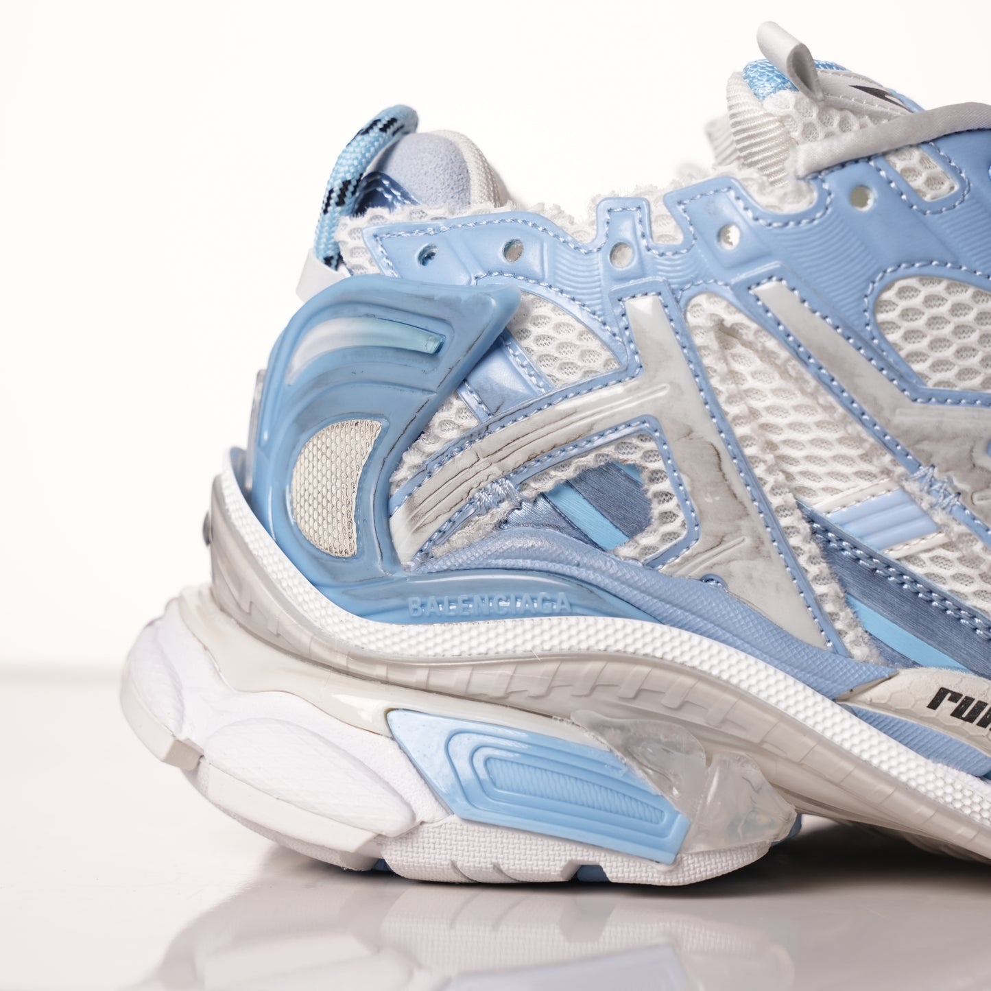 Balenciaga Runner White Light Blue 677402 W3RB2 9744