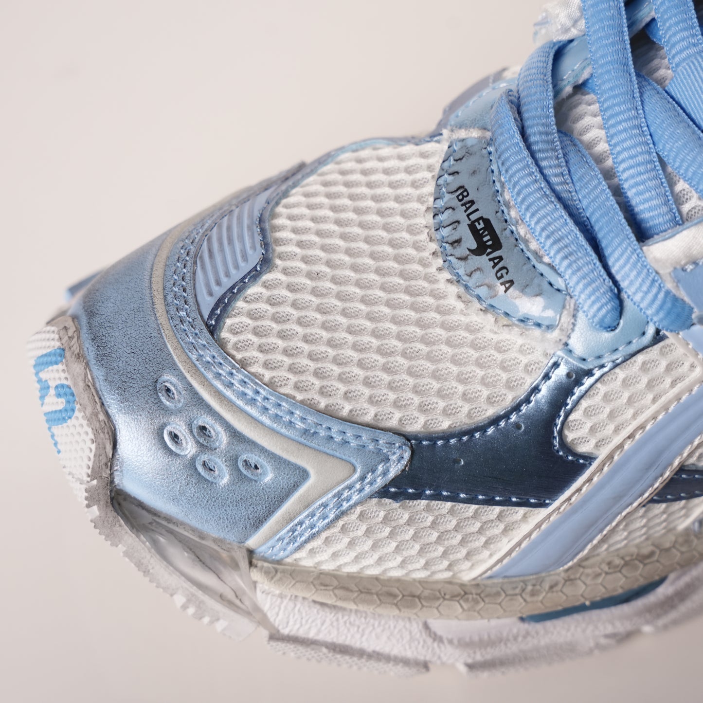Balenciaga Runner White Light Blue 677402 W3RB2 9744