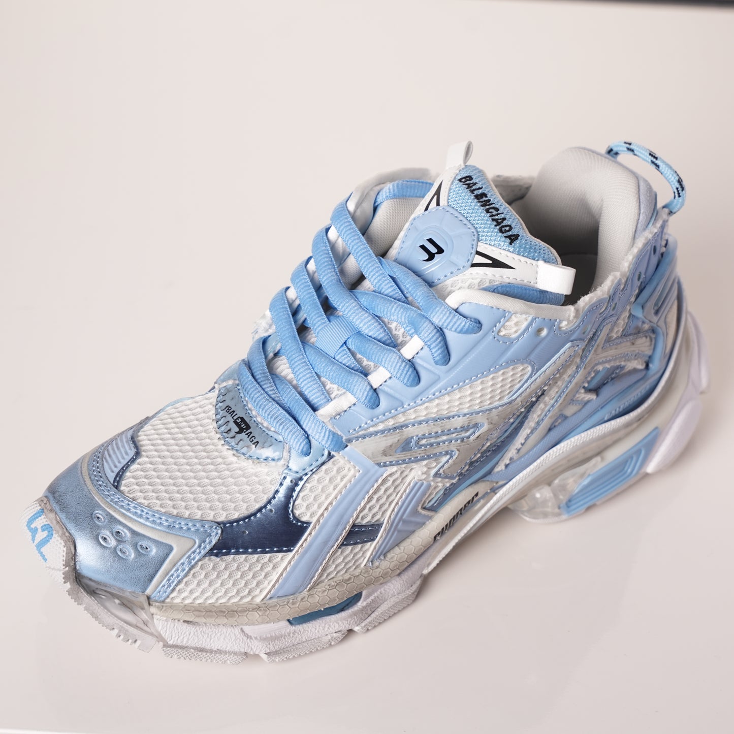 Balenciaga Runner White Light Blue 677402 W3RB2 9744