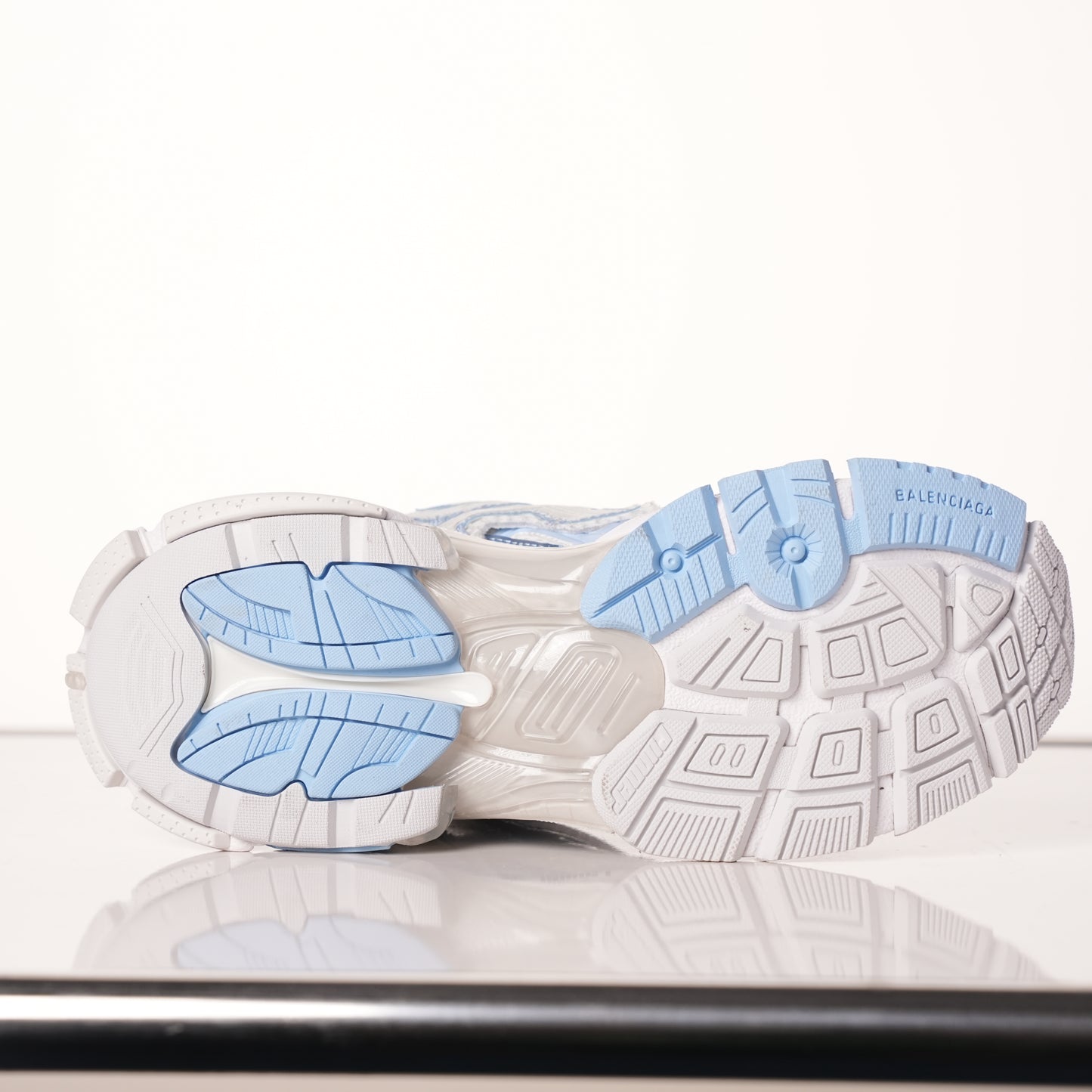 Balenciaga Runner White Light Blue 677402 W3RB2 9744