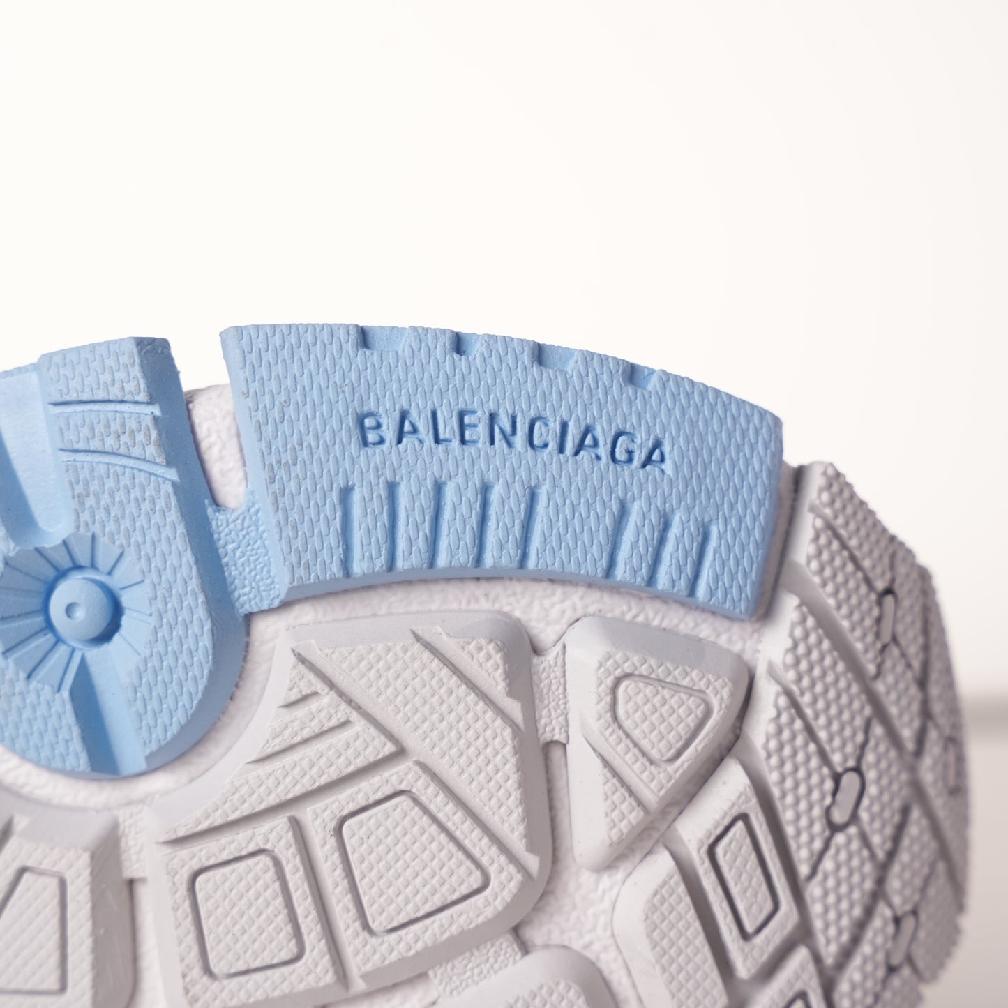 Balenciaga Runner White Light Blue 677402 W3RB2 9744