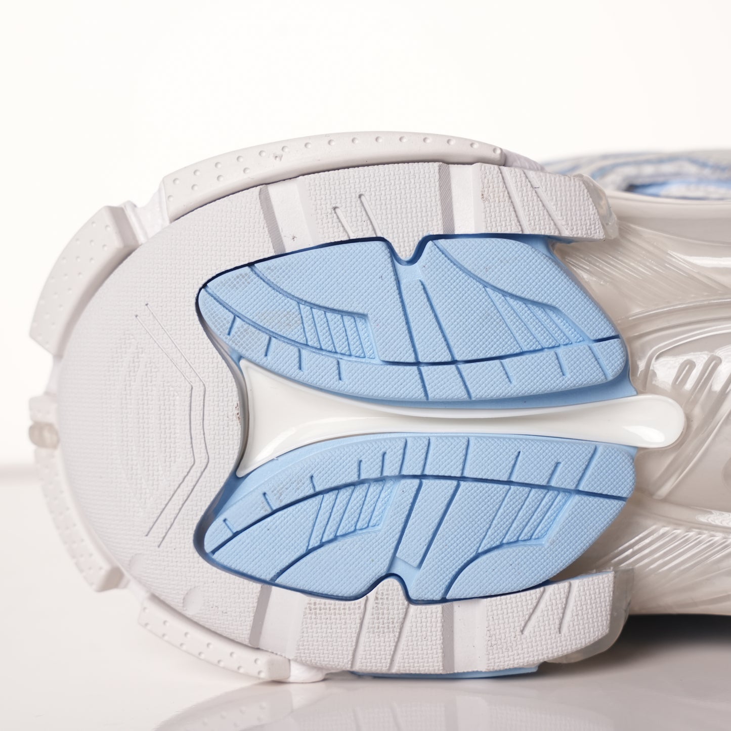 Balenciaga Runner White Light Blue 677402 W3RB2 9744