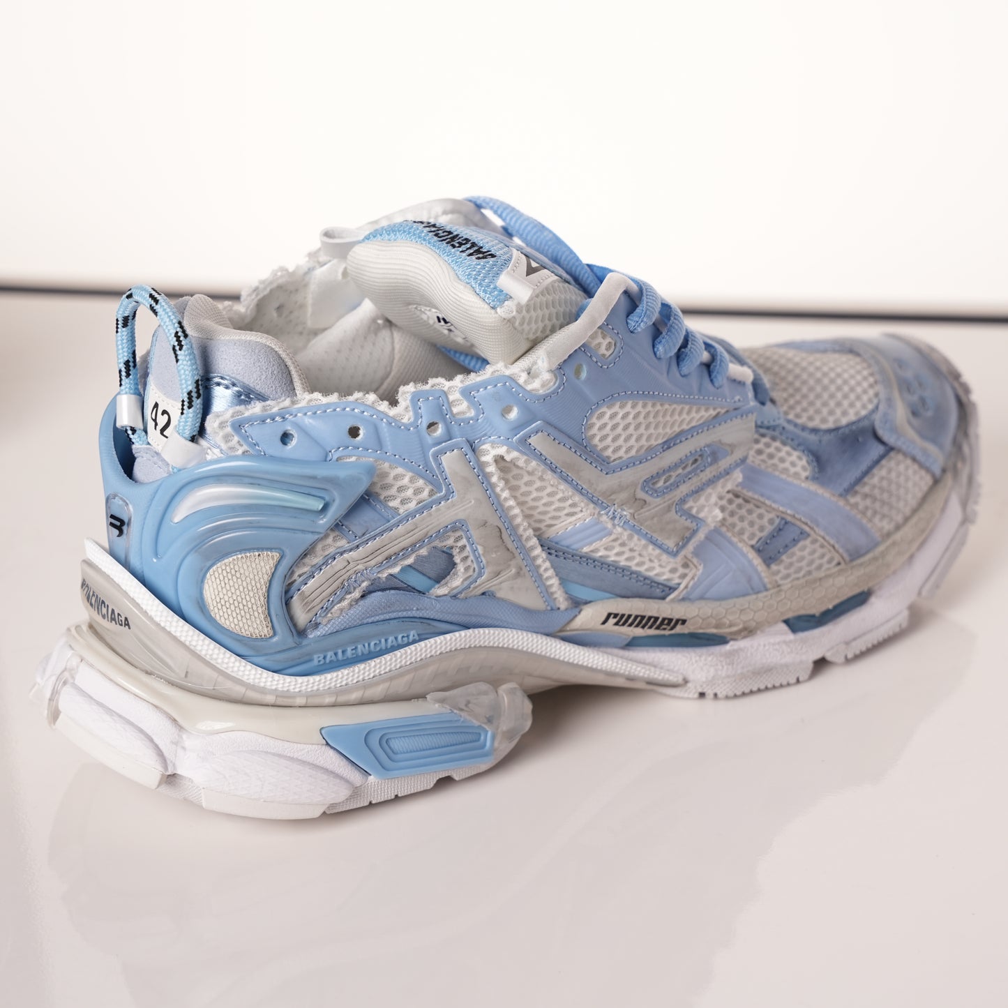 Balenciaga Runner White Light Blue 677402 W3RB2 9744