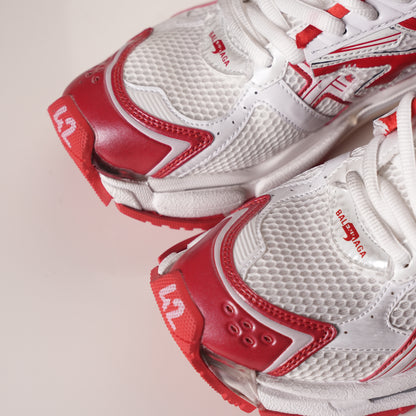 Balenciaga Runner White Red 677402 W3RB2 9060