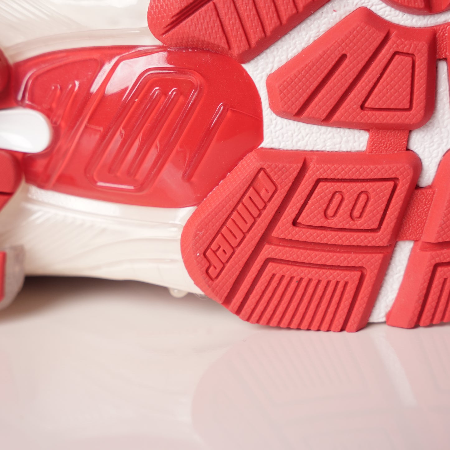 Balenciaga Runner White Red 677402 W3RB2 9060