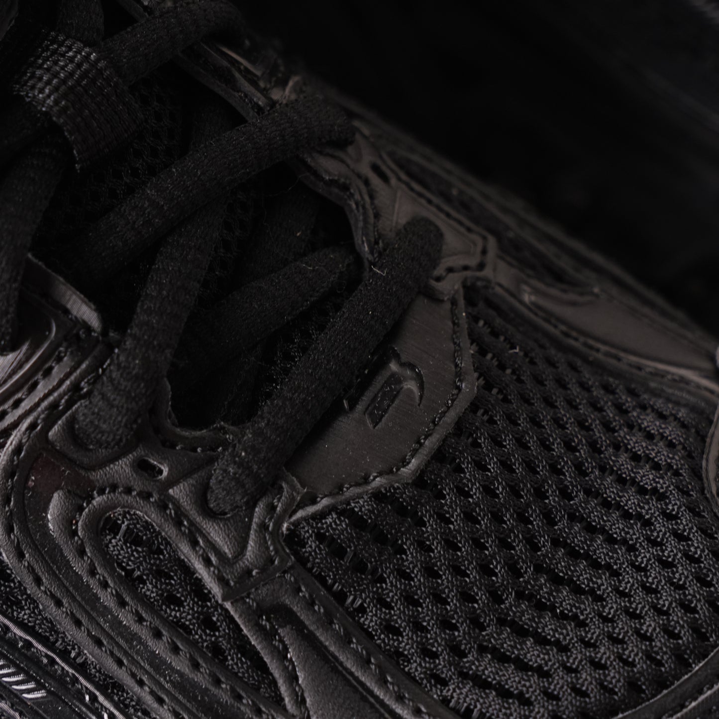 Balenciaga  Defender