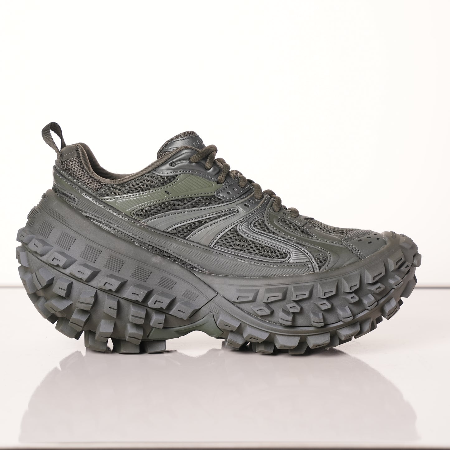 Balenciaga Defender Green 685613W2RA63000