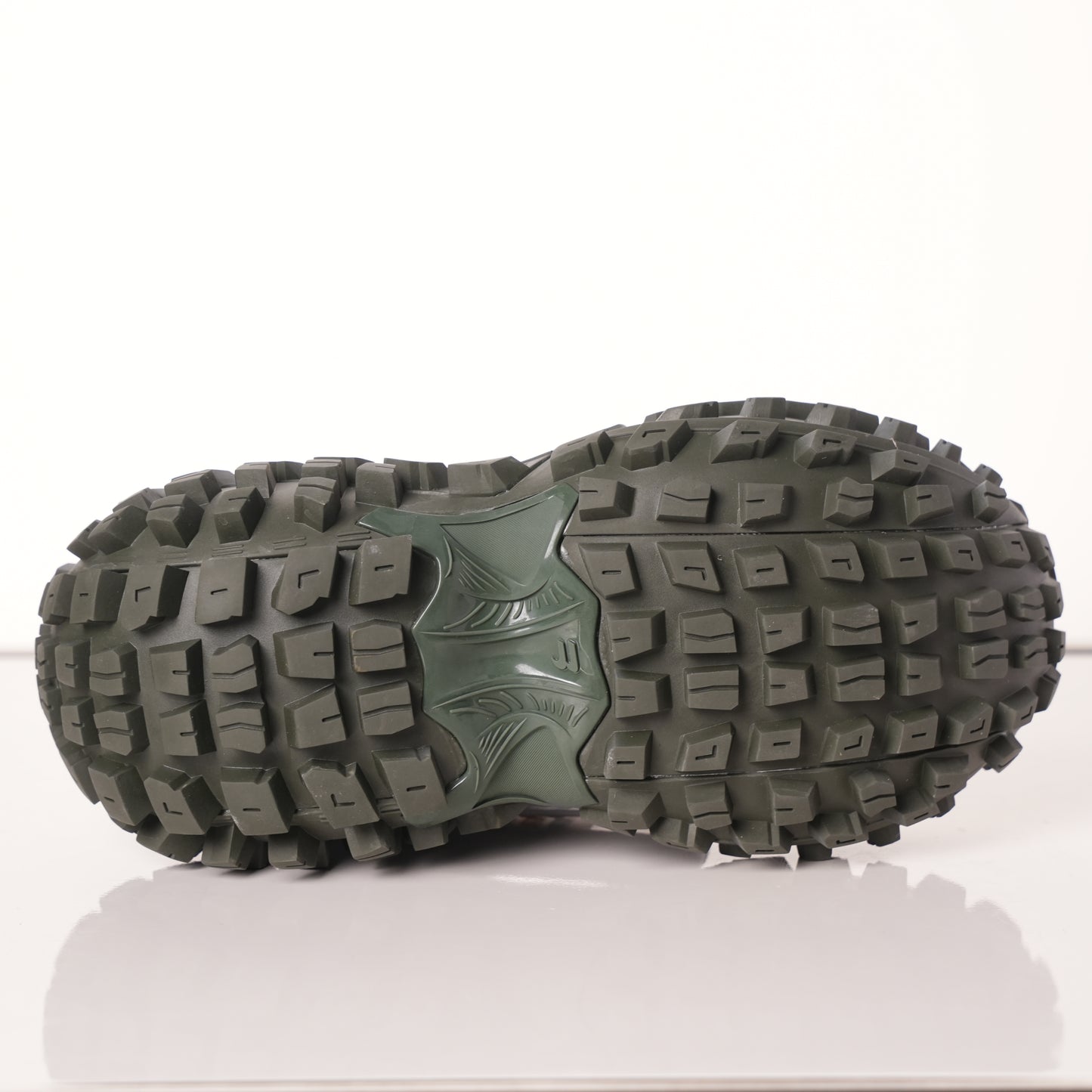 Balenciaga Defender Green 685613W2RA63000