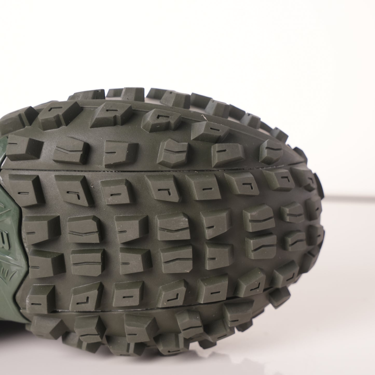 Balenciaga Defender Green 685613W2RA63000