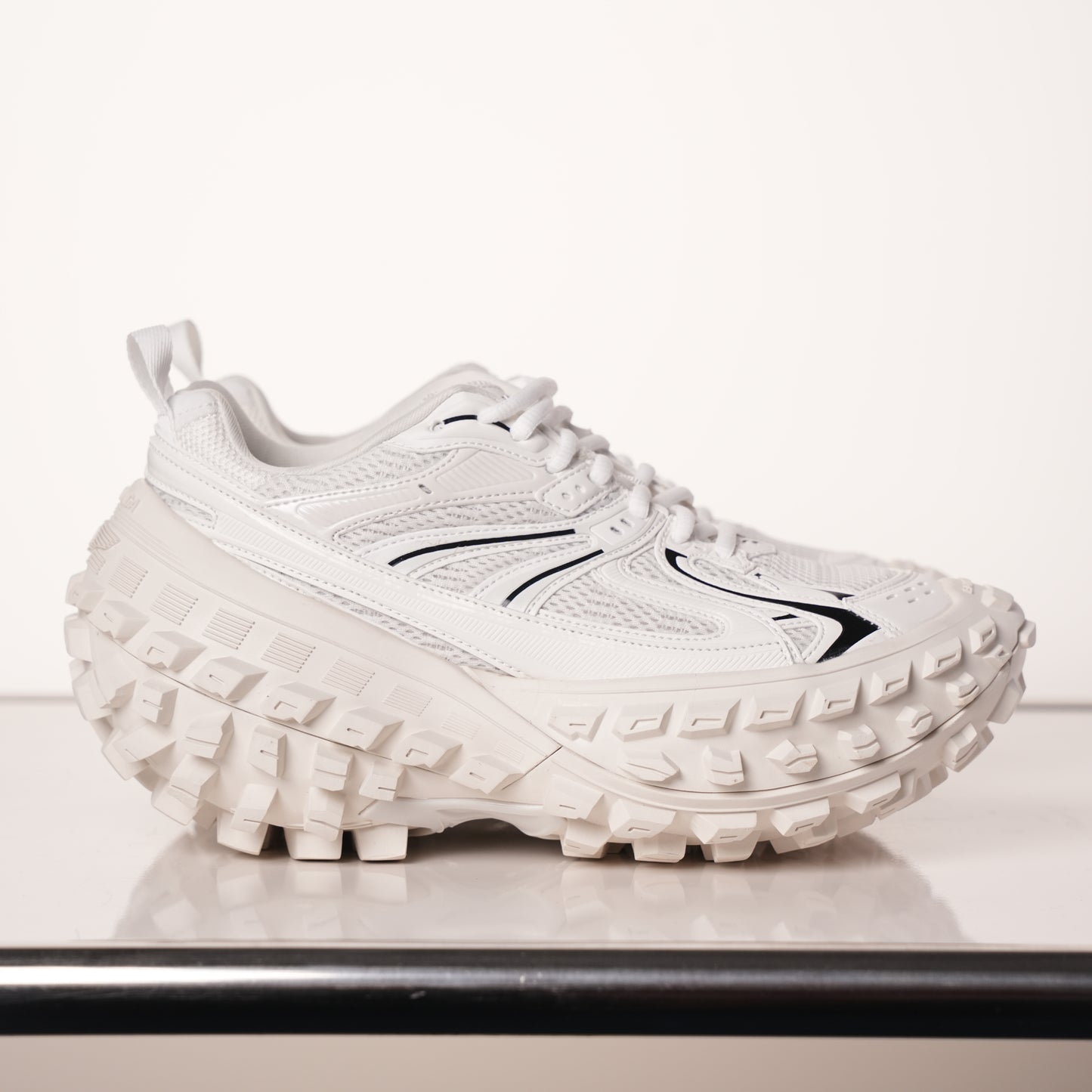 Balenciaga Defender All White 685611 W1RB3 1201