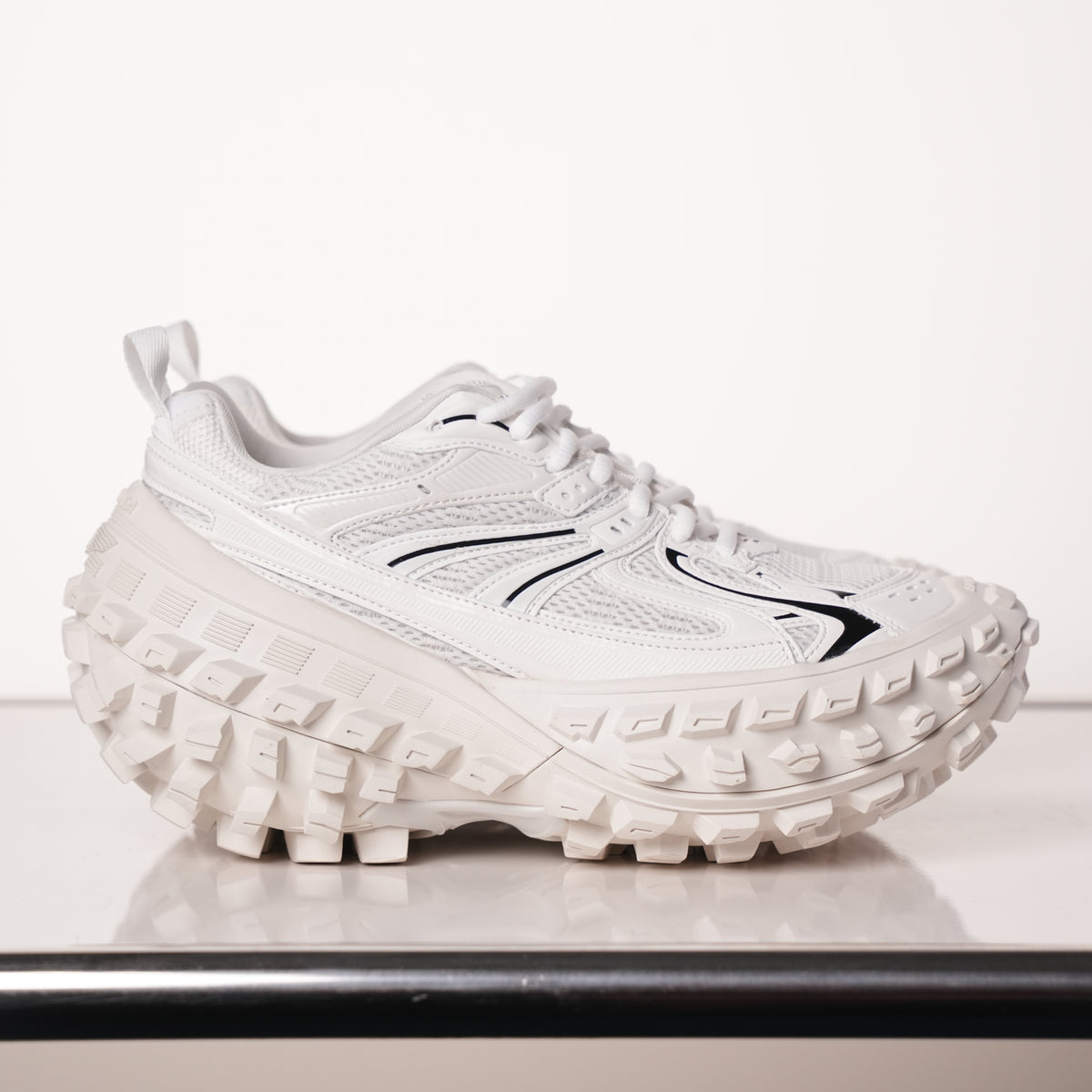 Balenciaga Defender All White 685611 W1RB3 1201
