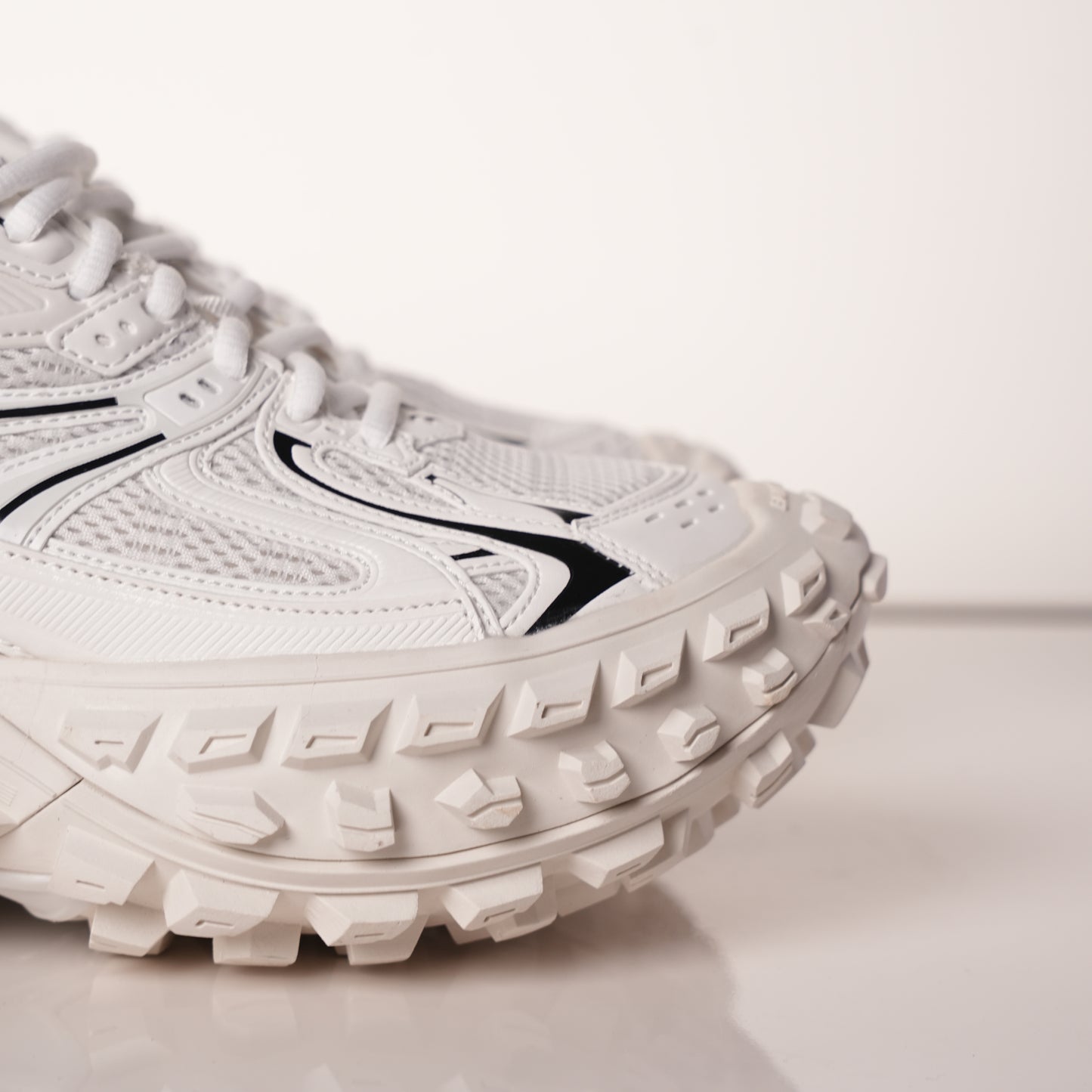 Balenciaga Defender All White 685611 W1RB3 1201