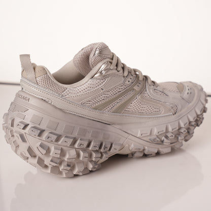 Balenciaga Defender Beige 685611 W2RA6 9700