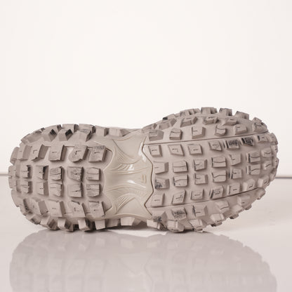 Balenciaga Defender Beige 685611 W2RA6 9700