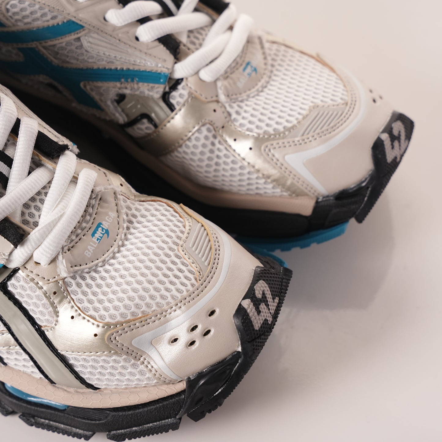 Balenciaga Runner Black Champagne Blue
