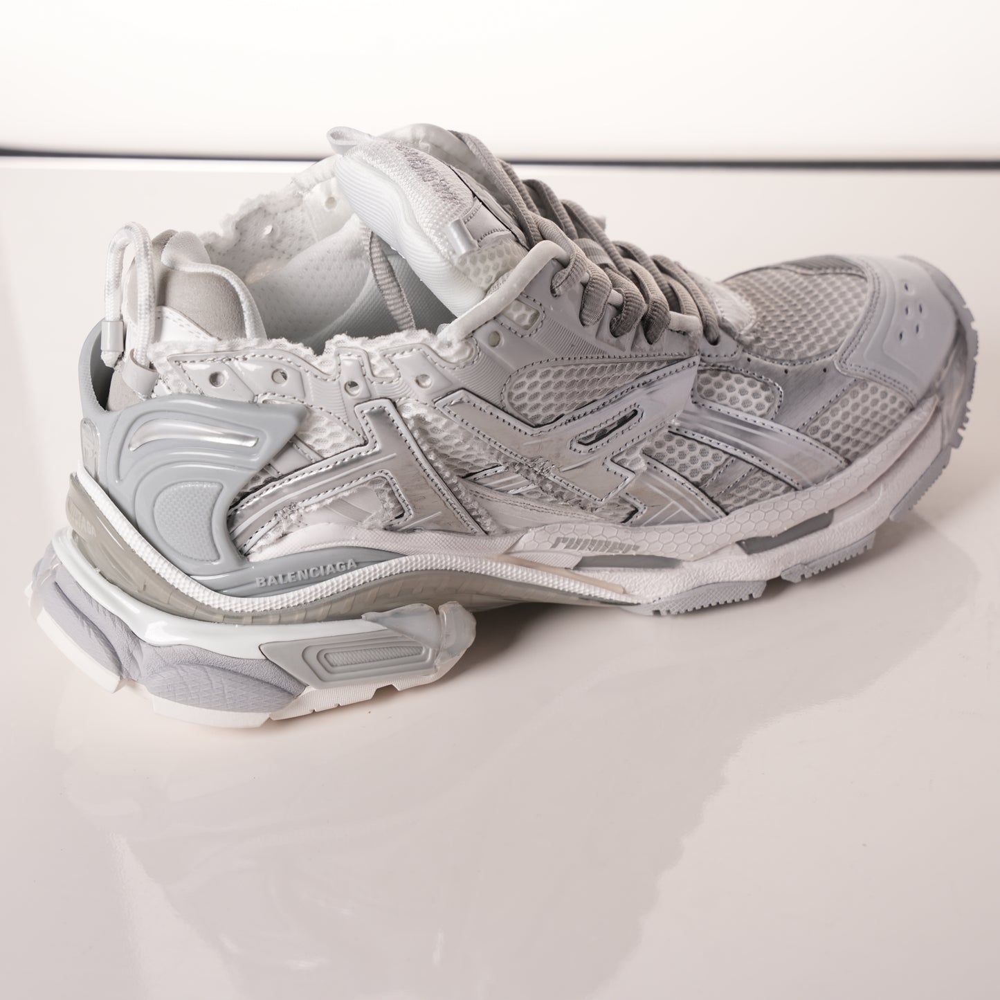 Balenciaga Runner Mi Light Blue 677402 W3RB2 8100