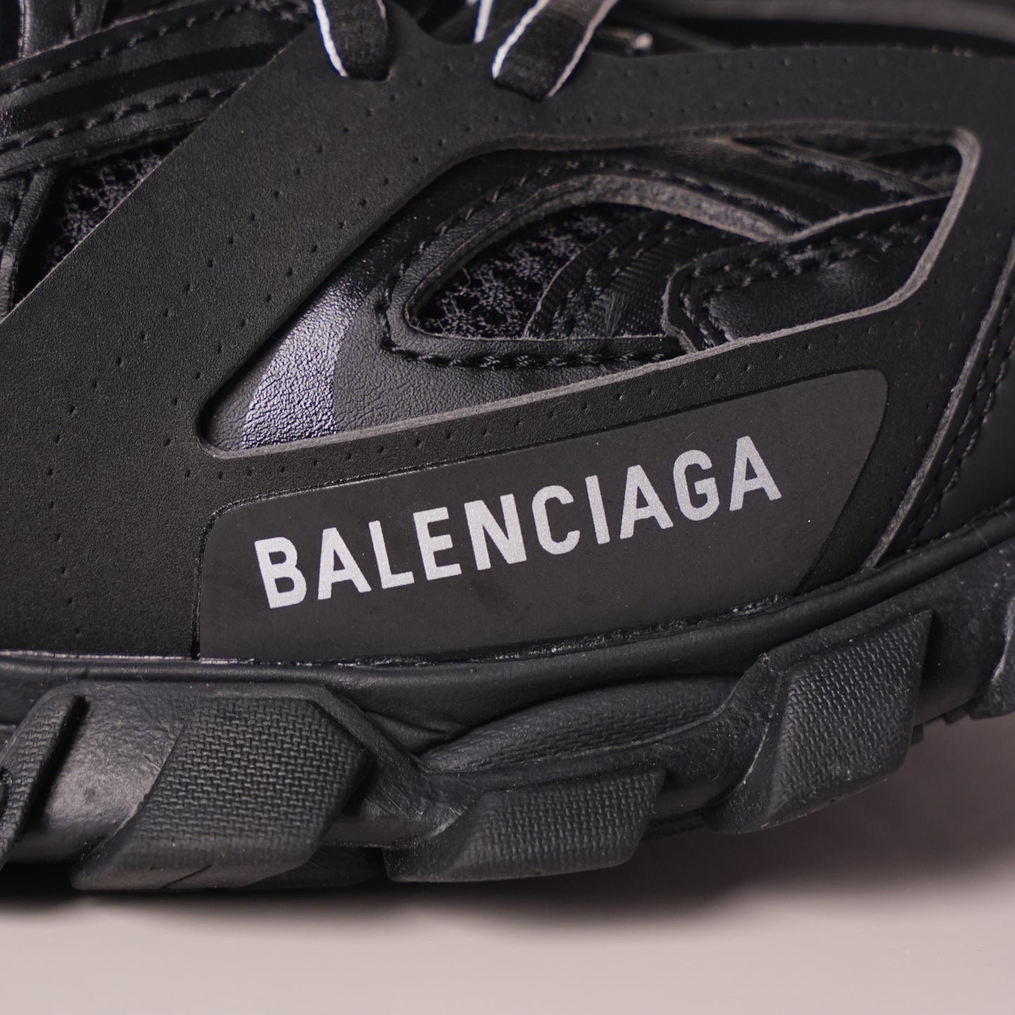 Balenciaga Track Black 555032 W1GB7 1000 (LED)