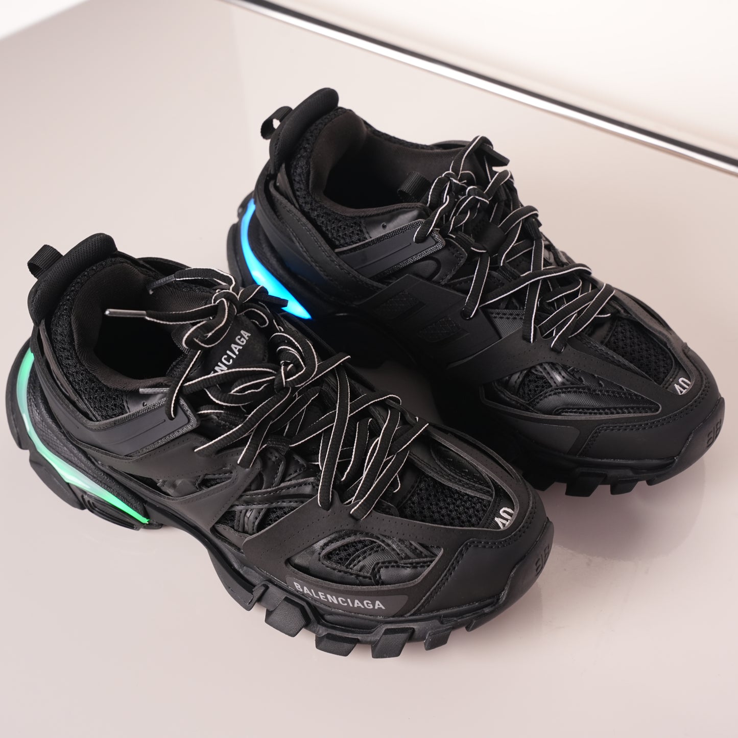 Balenciaga Track Black 555032 W1GB7 1000 (LED)