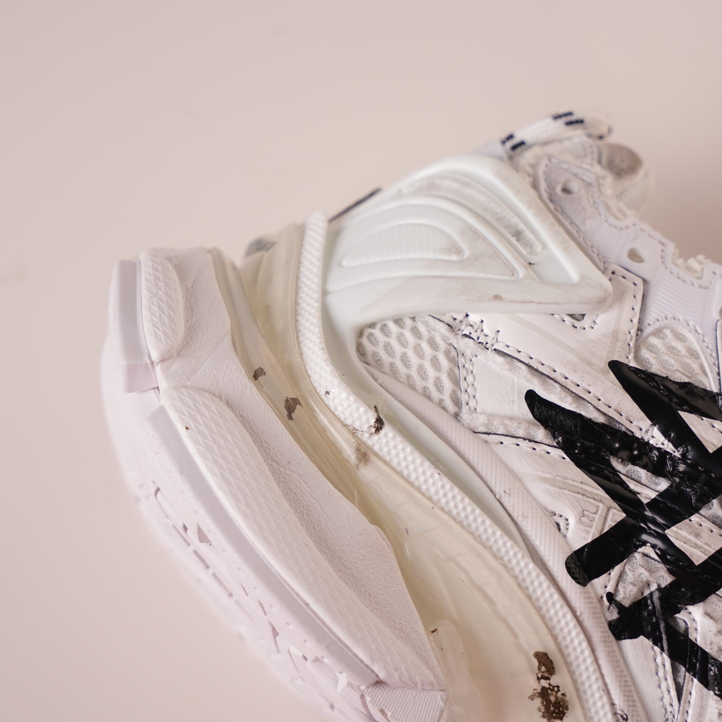 Balenciaga Runner Graffiti White 677402 W3RBQ 9010