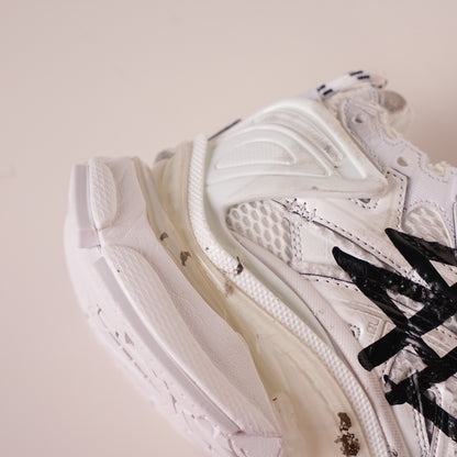 Balenciaga Runner Graffiti White 677402 W3RBQ 9010