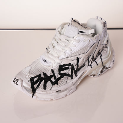Balenciaga Runner Graffiti White 677402 W3RBQ 9010
