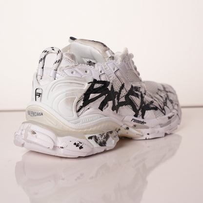 Balenciaga Runner Graffiti White 677402 W3RBQ 9010