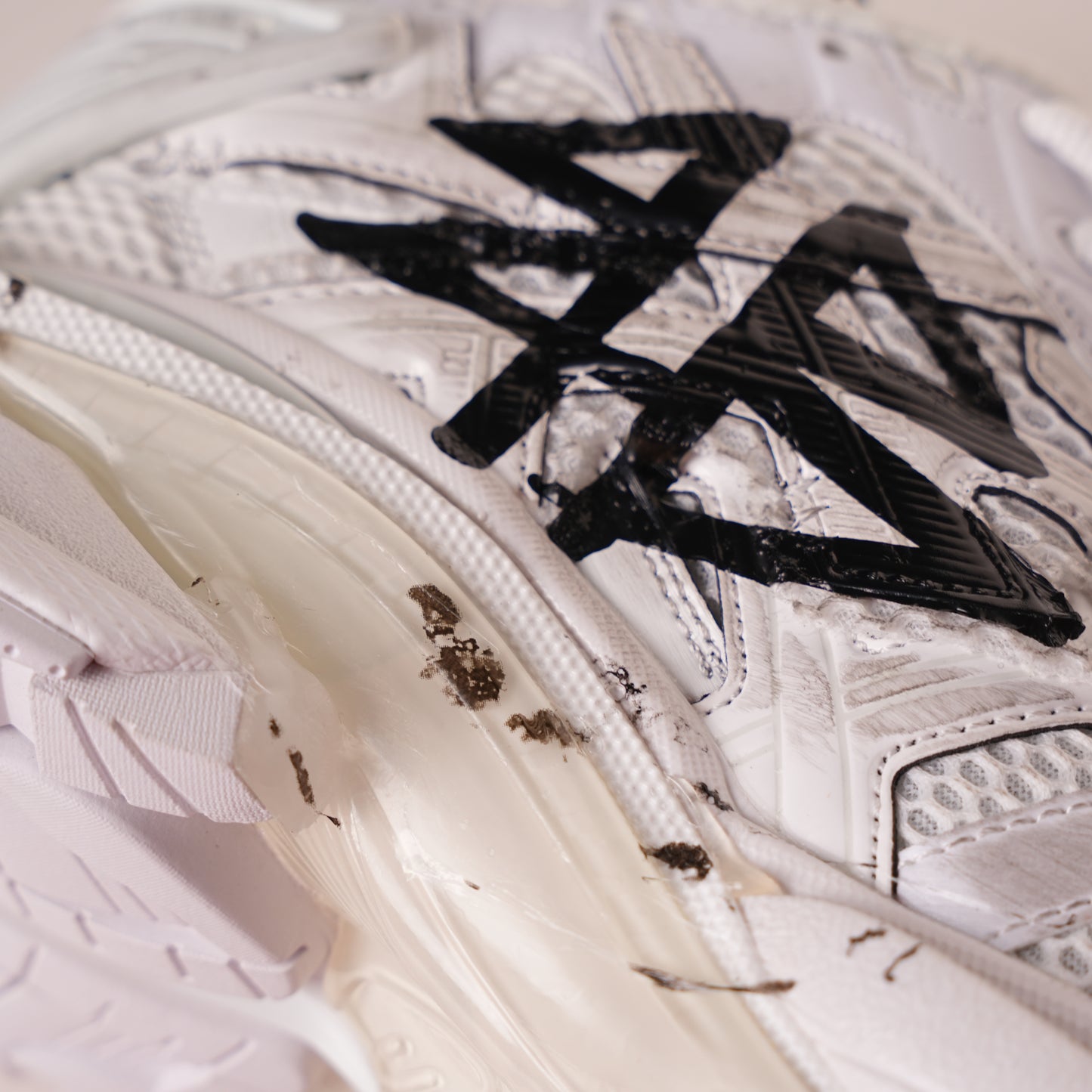 Balenciaga Runner Graffiti White 677402 W3RBQ 9010