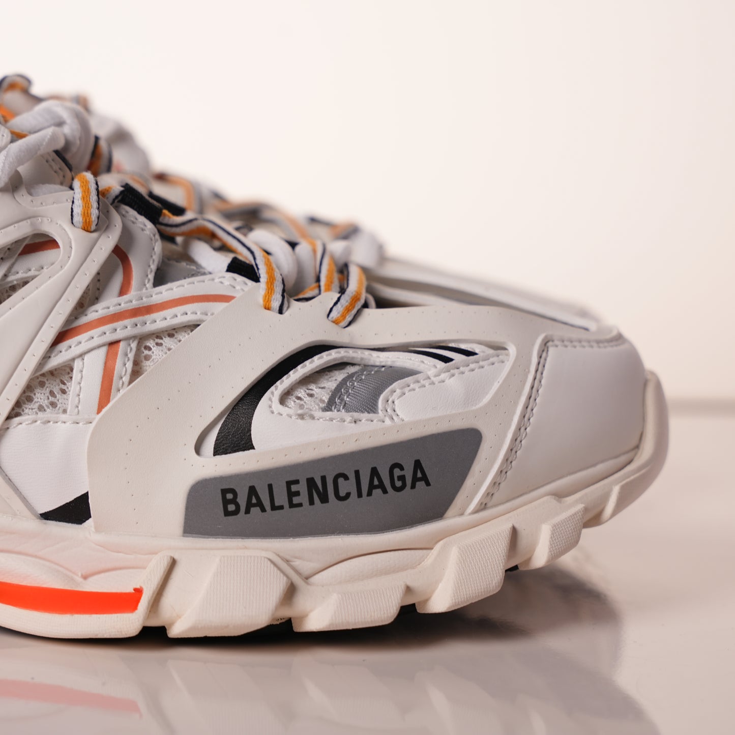 Balenciaga Track White Orange 542436 W1GB7 9059 (No LED)