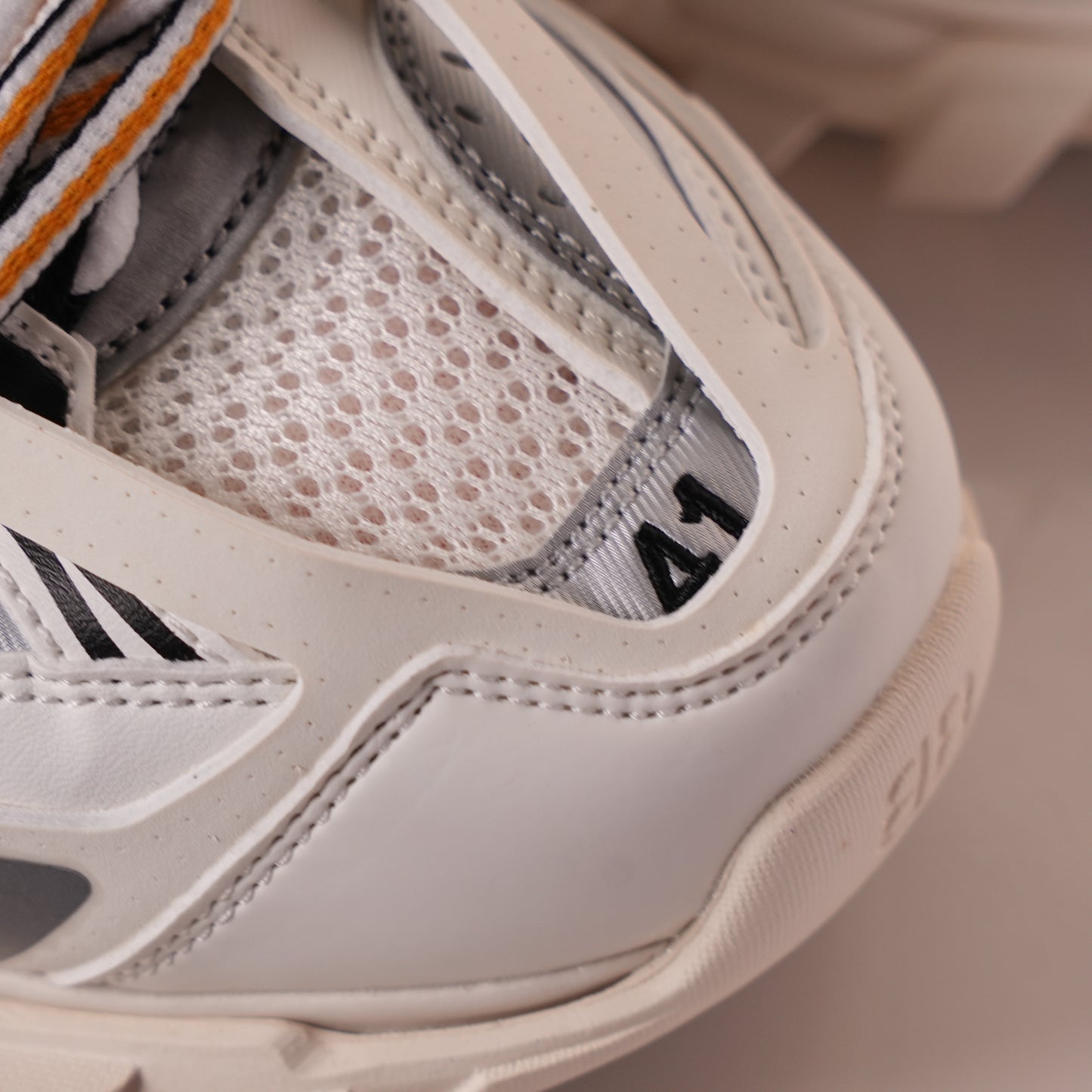 Balenciaga Track White Orange 542436 W1GB7 9059 (No LED)