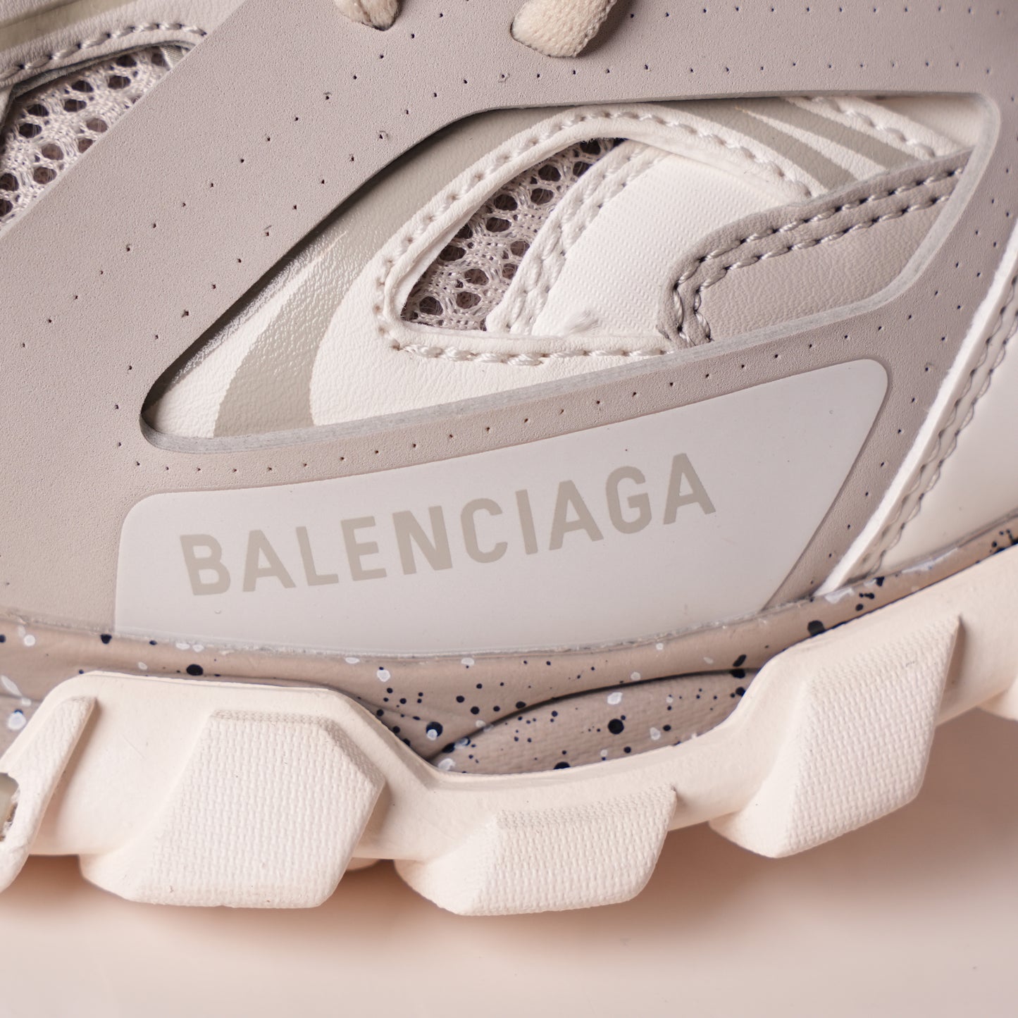 Balenciaga Track White 542023 (No LED)