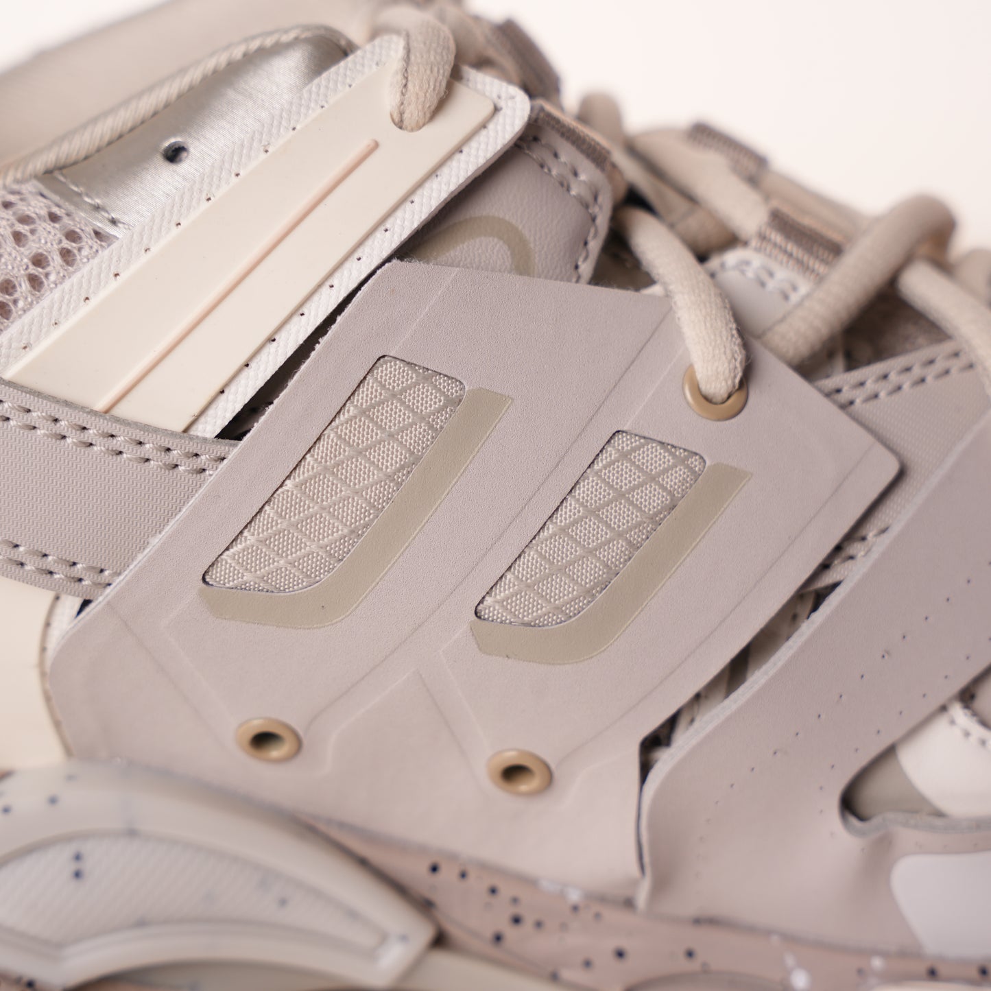 Balenciaga Track White 542023 (No LED)