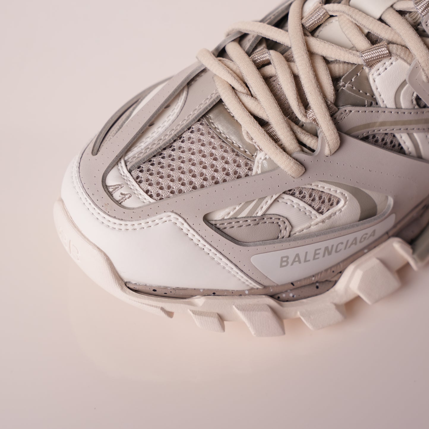 Balenciaga Track White 542023 (No LED)