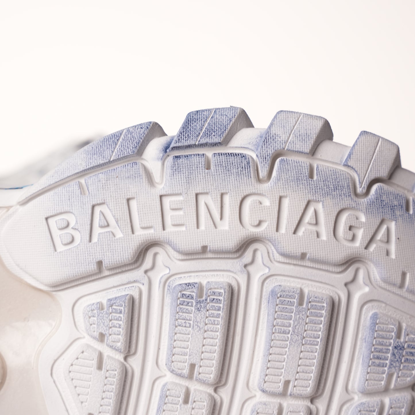 Belenicaga Track Sneaker 'White 542023 W3SRA 9014