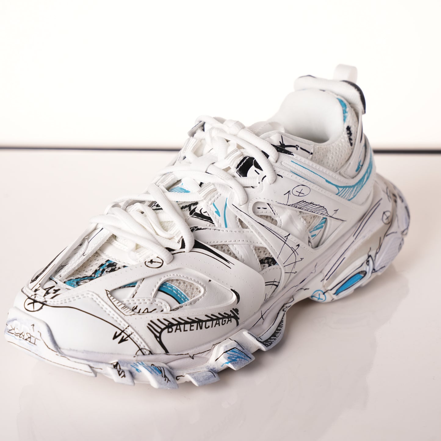 Belenicaga Track Sneaker 'White 542023 W3SRA 9014