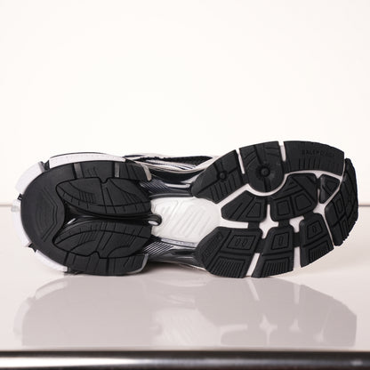Balenciaga Runner Sneaker 'White Black' 772774 W3RNY