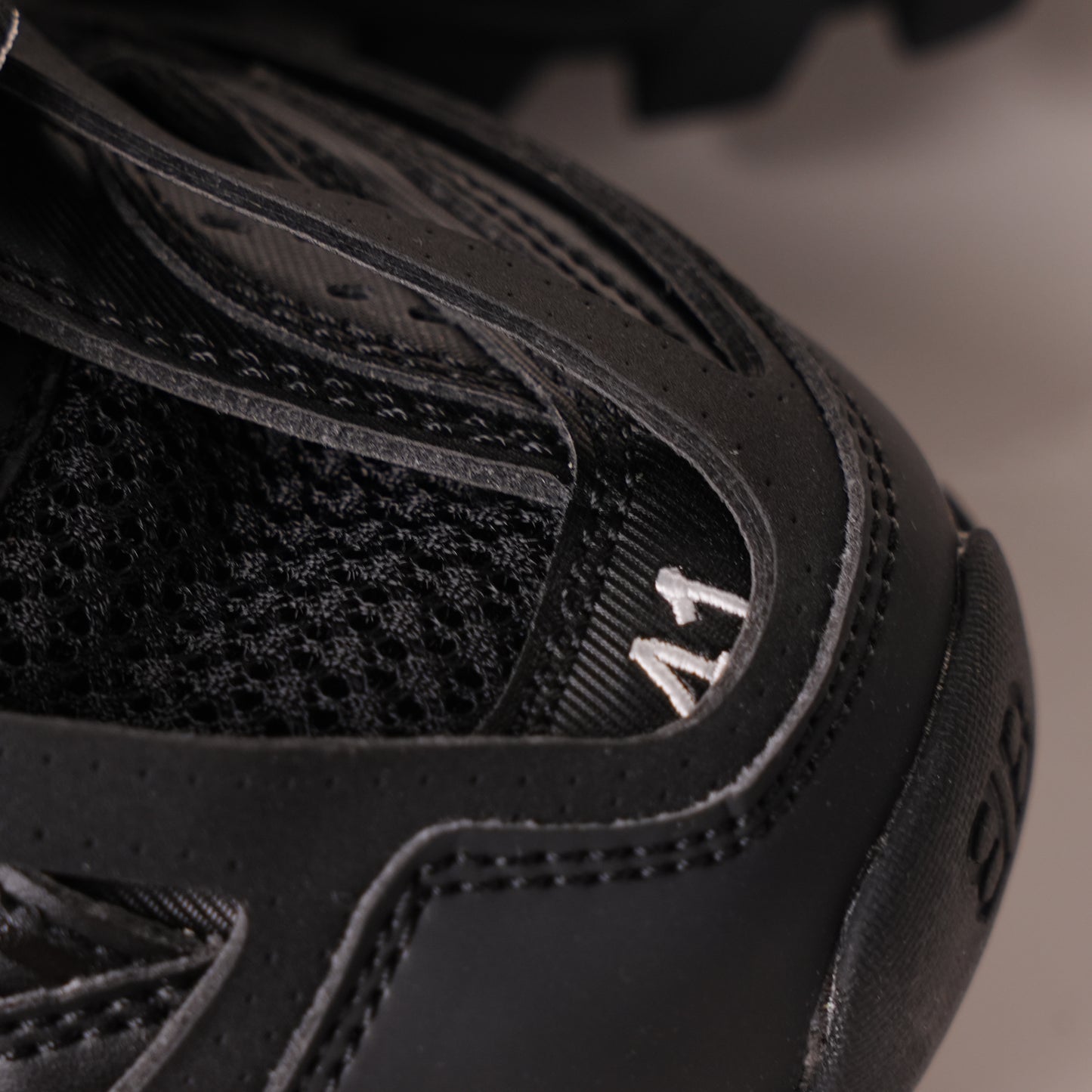 Balenciaga Track Black 555032 W1GB7 1000