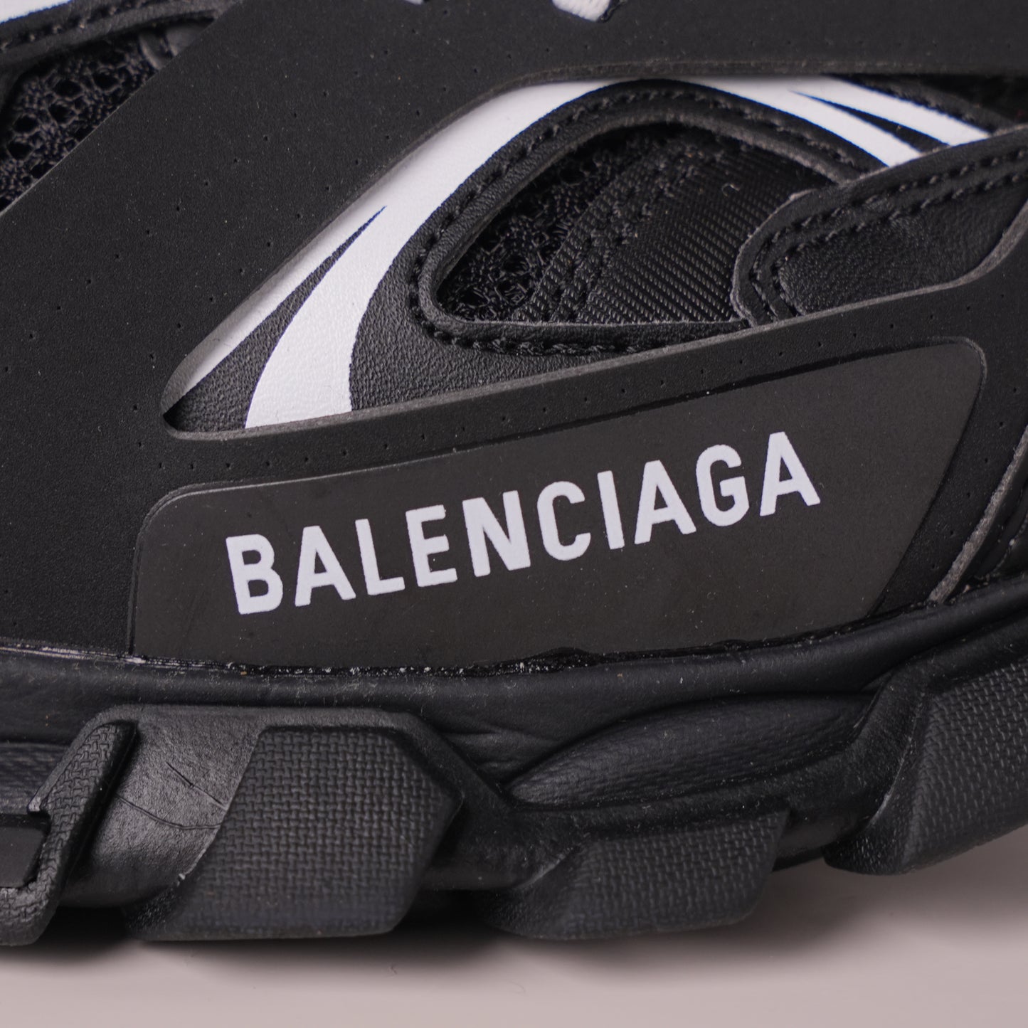 Balenciaga Track Black and White 542023 W1GB1 2045