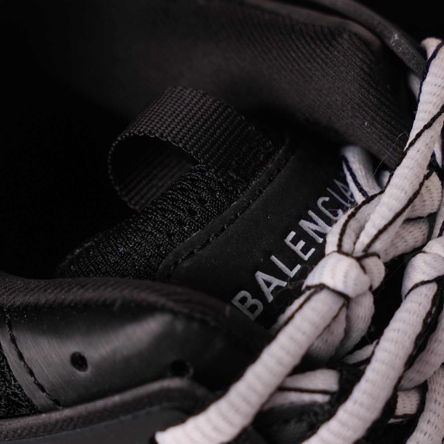 Balenciaga Track Black and White 542023 W1GB1 2045